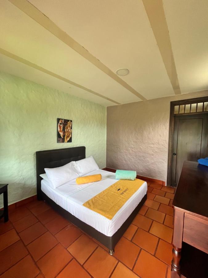Hotel Campestre Los Mangos Quimbaya Bagian luar foto
