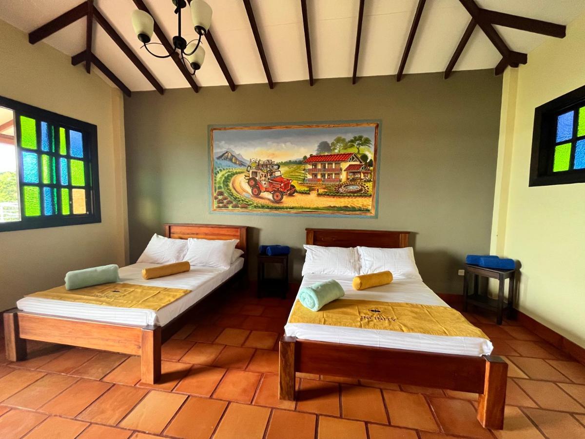 Hotel Campestre Los Mangos Quimbaya Bagian luar foto