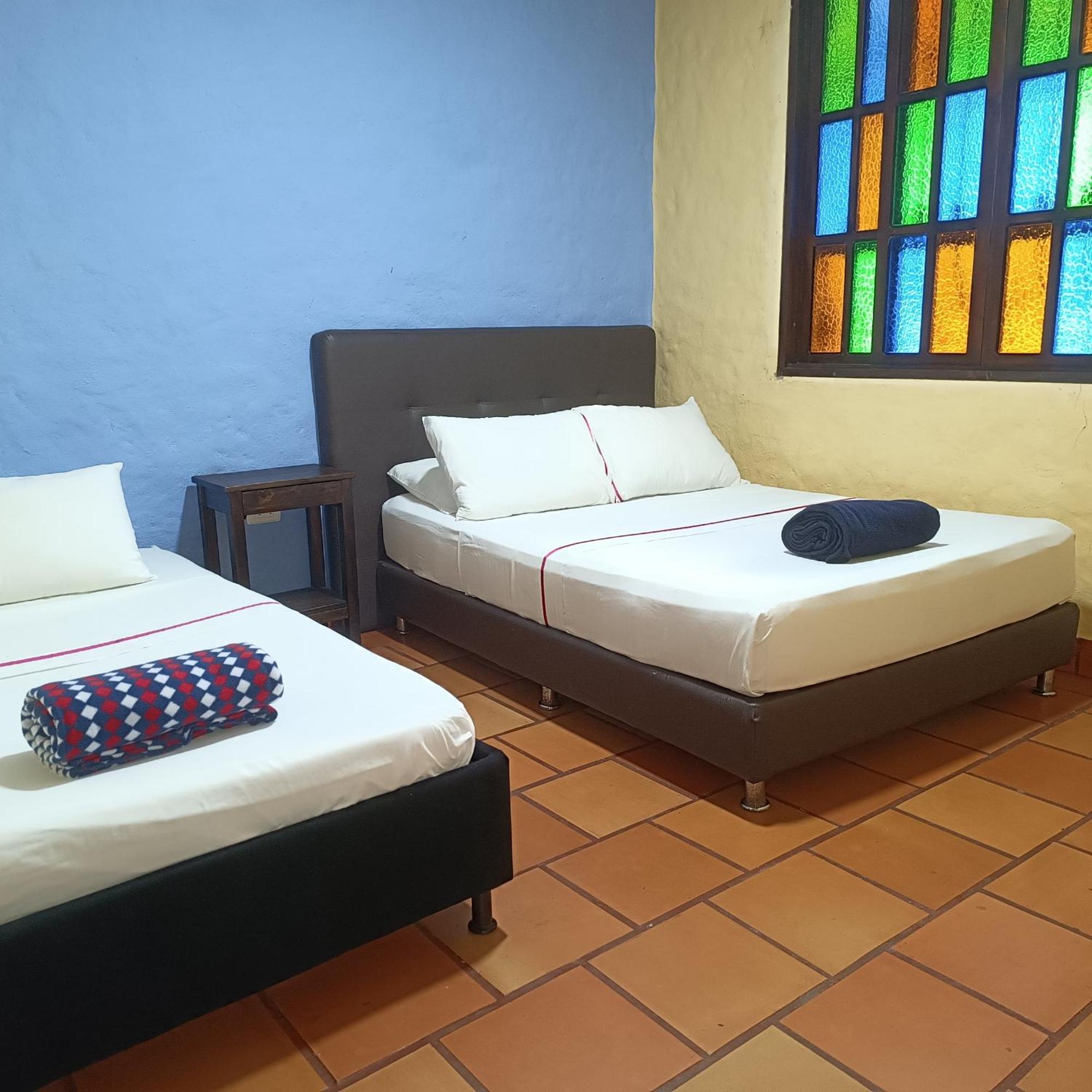Hotel Campestre Los Mangos Quimbaya Bagian luar foto