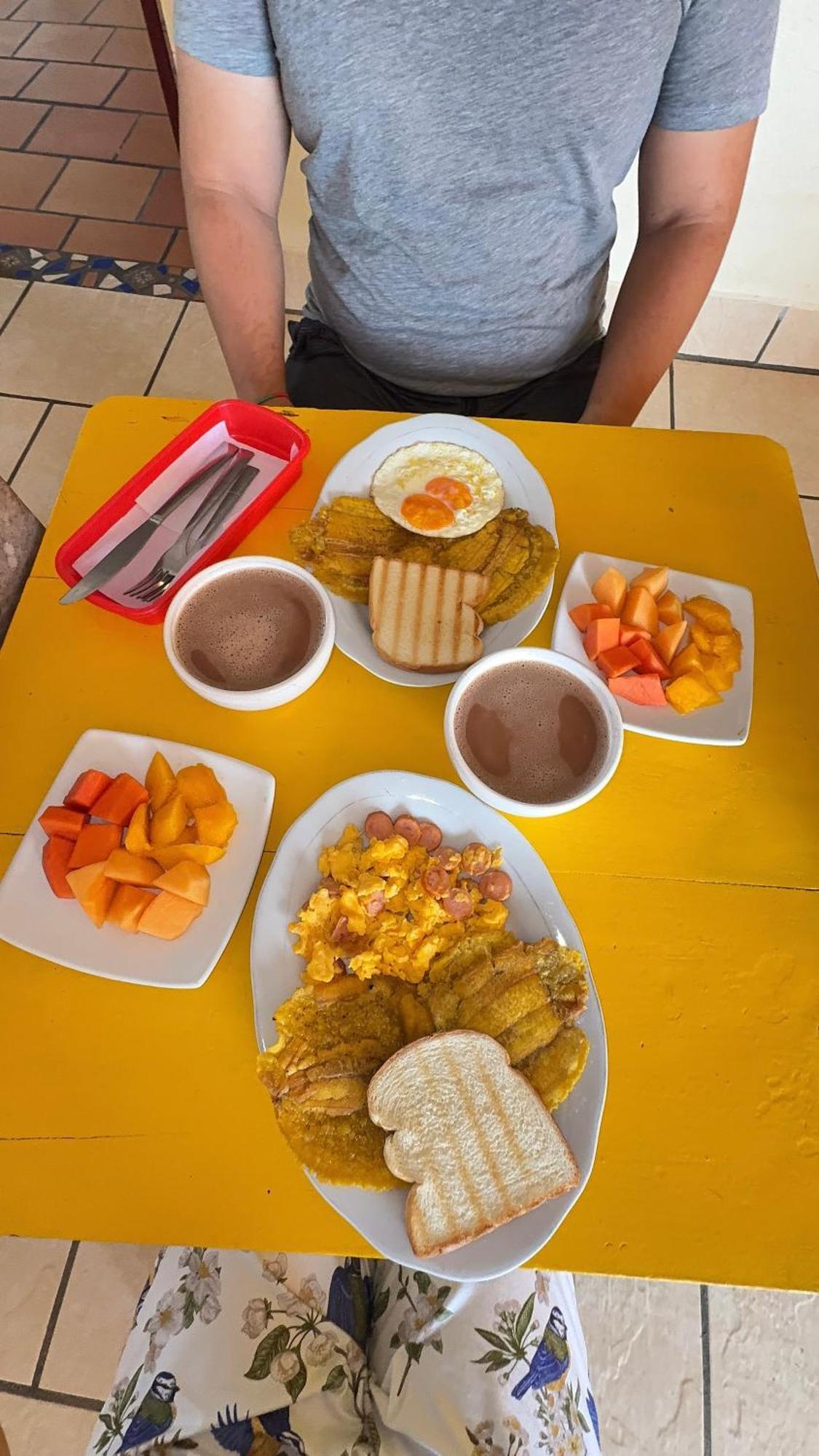 Hotel Campestre Los Mangos Quimbaya Bagian luar foto